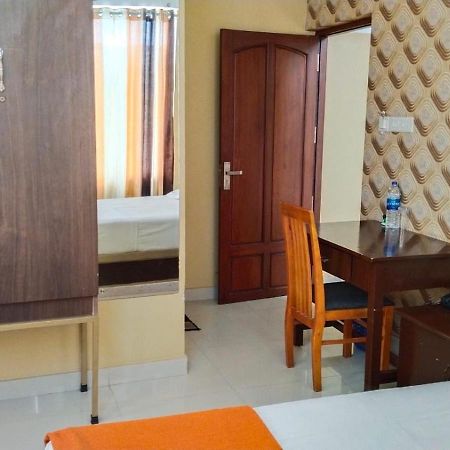 Hotel Falcon Thiruvananthapuram Екстериор снимка