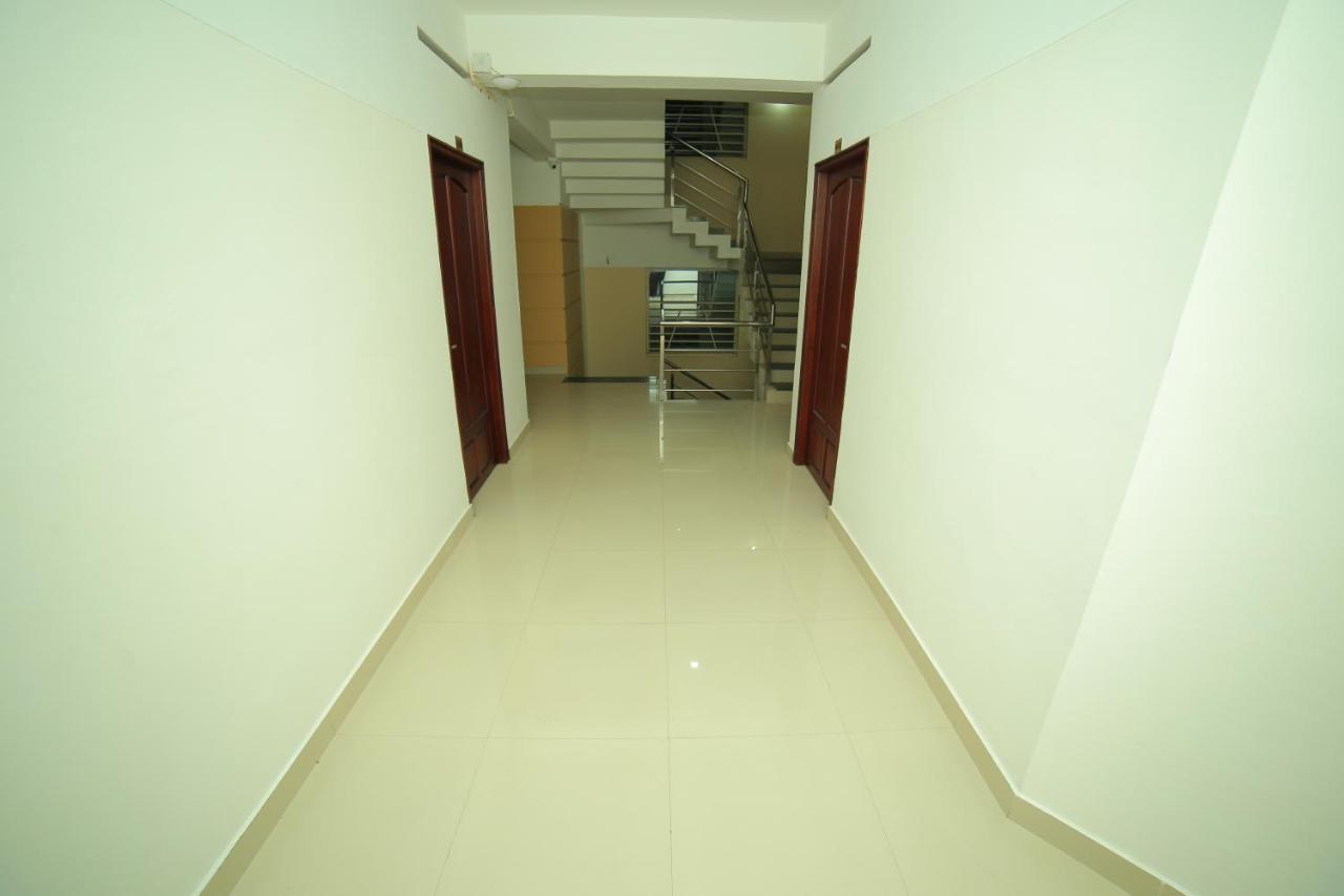 Hotel Falcon Thiruvananthapuram Екстериор снимка